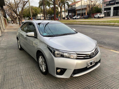 Imagen 3 de 12 de Toyota Corolla 2016 1.8 Xei Cvt Pack 140cv