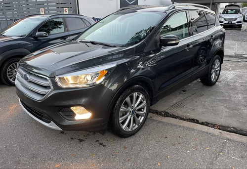 Imagen 2 de 15 de Ford Escape Americana