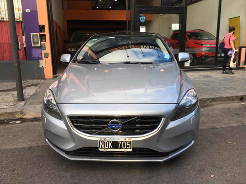 Volvo V40 1.6 T4 Mt 180cv 2013 Nueva =0km Unico!! Argemotors