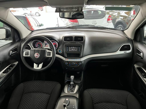Imagem 7 de 14 de Fiat Freemont 2.4 Emotion Automatico 7 Lugares
