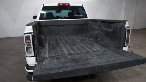 Chevrolet Silverado 2500 5.3 2500 DOBLE CABINA K AT 4WD