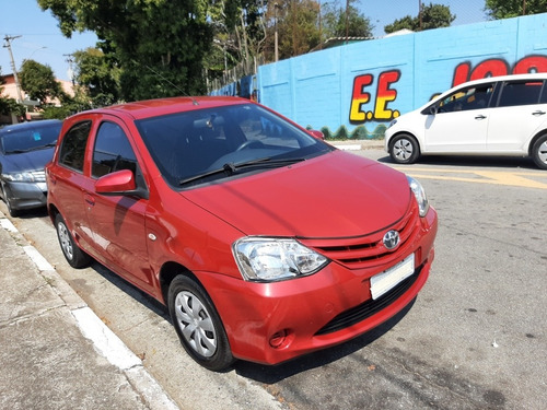 Imagem 7 de 12 de Toyota Etios 2014 1.3 16v X 5p