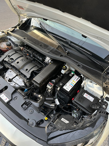 Peugeot 208 1.6 Feline Tiptronic