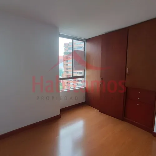 Apartamento En Arriendo En Medellín - El Poblado Cod 68552