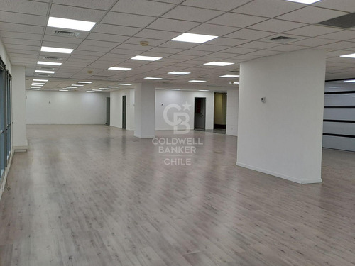 Oficina Vanguardista - Sector El Golf