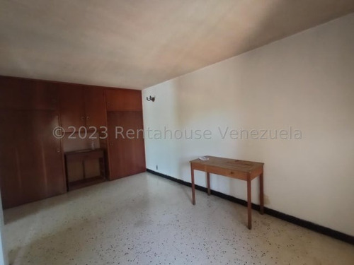 Casa Duplex En Venta 443 Mts Zona Exclusiva De Cagua Urb Santa Rosalia 25-5347 Gjg