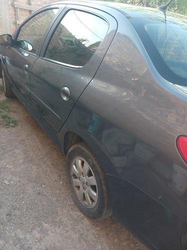 Peugeot 207 1.4 Sedan Xs