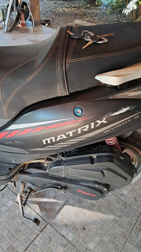 Moto Automática Matrix 2021, Poco Uso
