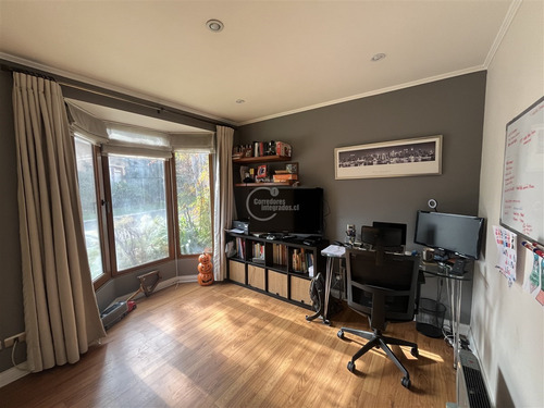 Casa En Venta De 7 Dorm. En Lo Barnechea
