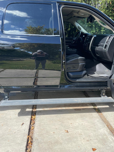 Dodge Ram 2500 Laramie 6.7 Cummins