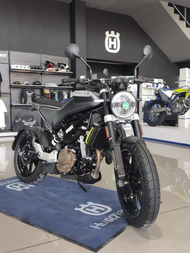 Husqvarna Svartpilen 200 2021
