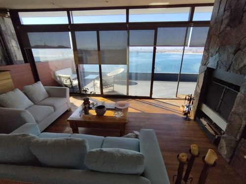 Una Casa Privilegiada Para Vivir (74425)