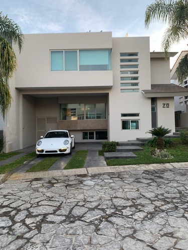 Imagen 1 de 10 de Casa En Venta Y/o Renta En Valle Real