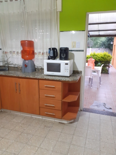 Imagen 7 de 14 de Alquiler De Casa Tipo Quinta Con Pileta , Hospedaje Temporal