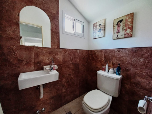Imagen 17 de 29 de Casa En Venta En San Alfonso - Pilar Del Este