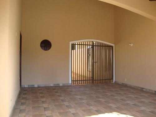 Imagem 4 de 21 de Casa À Venda E Locação, 4qts, Sala, Sala De Jantar, Cozinha. Jd. Quebec, Londrina, Pr - Pr - Ca1326_gprdo