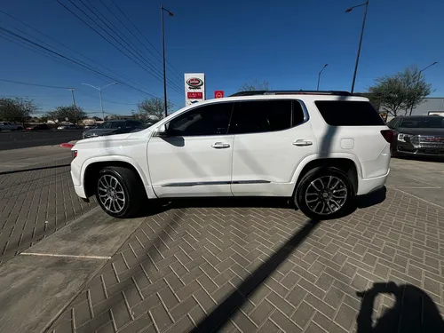 GMC Acadia 3.6 Denali At