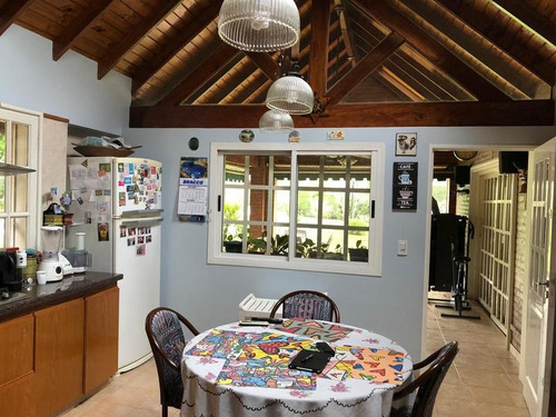 Imagen 5 de 14 de Casa - Barrio Parque Leloir