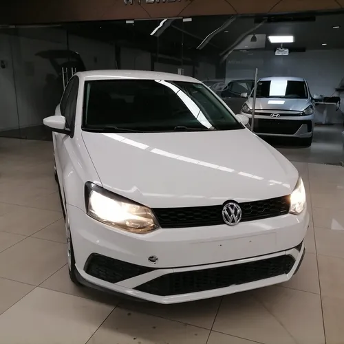 Volkswagen Vento 1.6 Starline At