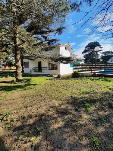 Imagen 8 de 29 de Amplia Casona En Mar De Ajo-ideal Para Emprendimiento