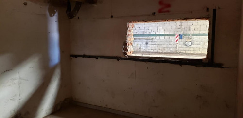 Imagen 15 de 26 de Alquilo Galpon 300 M2 Ofi 80 M2 Terreno 1300 M2 Pi Centenari