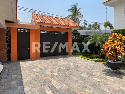 Casa En Venta Con  Fraccionamiento Las Brisas, Temixco Cuernavaca