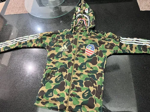 Harga hoodie cheap bape original