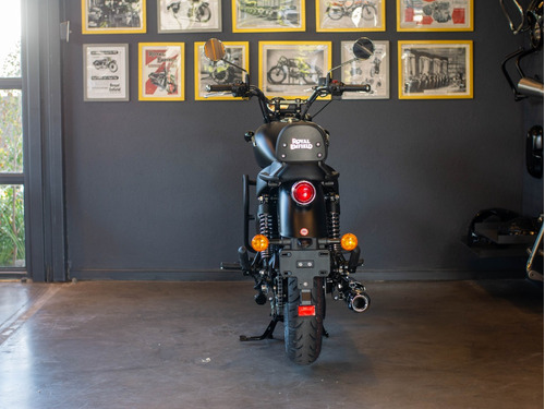 Imagen 4 de 25 de Royal Enfield Meteor 350 Stellar Black Reserva Hoy