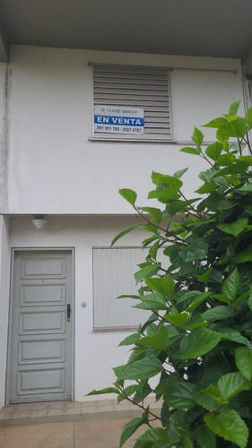 Casa Duplex 3 Dormitorios En Complejo Cerrado En La Ciudad De Rivera
