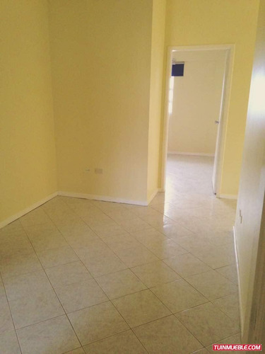 Imagen 6 de 9 de Apartamento En Conj. Colinas De La Caranta - Pampatar