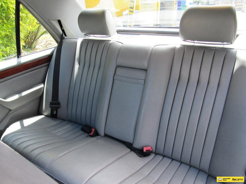 Imagen 13 de 25 de Mercedes Benz 220 E 2.2 W124