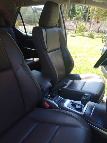 Toyota Hilux Sw4 2.8 Srx 177cv 4x4 7as At