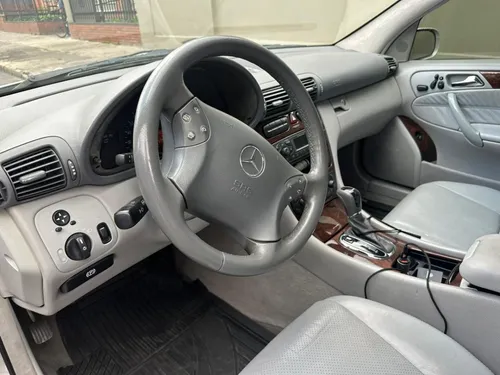 Mercedes-Benz Clase C 3.2