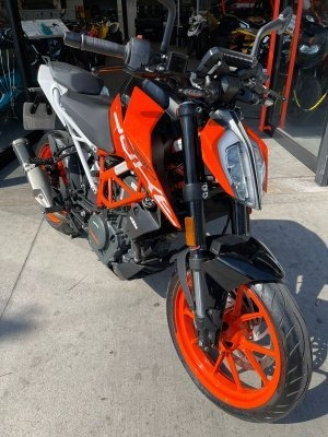 Imagen 8 de 8 de Ktm Duke 390