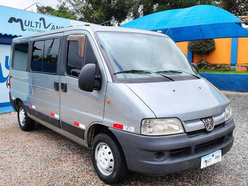 Peugeot Boxer 17 Lugares 2012