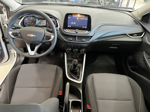 Chevrolet Onix Hatch 1.0 4P FLEX LT