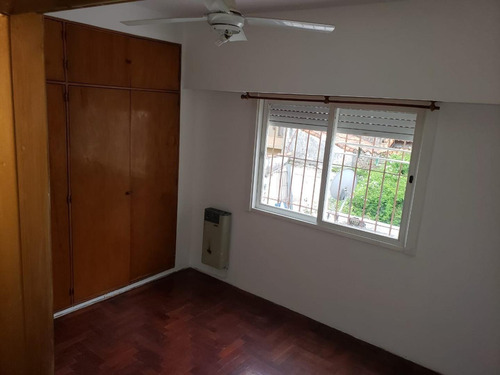 Imagen 6 de 12 de Departamento De 3 Ambientes En Venta En Castelar Norte