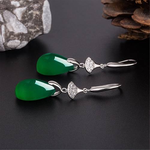 Colgante De Perlas Negras En V Para Mujer Con Circonitas Eng