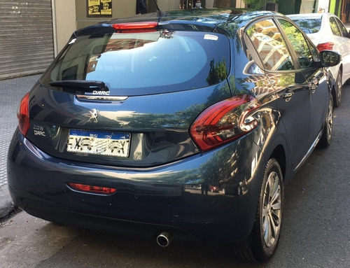 Peugeot 208 Allure 1.6 Touchscreen Res2016