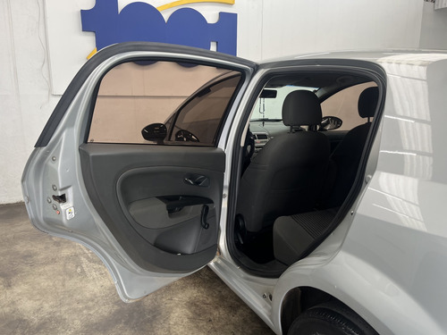 Fiat Punto 1.8 ESSENCE 16V FLEX 4P AUTOMATIZADO