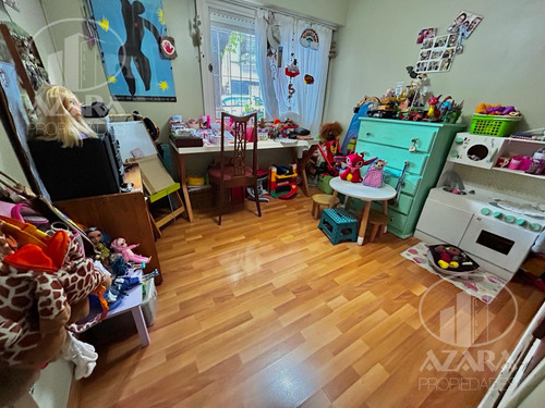 Impecable Casa De 6 Ambientes Con Jardín En Florida