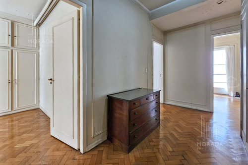 Venta Departamento Semipiso 5 Amb. Con Baulera En Recoleta