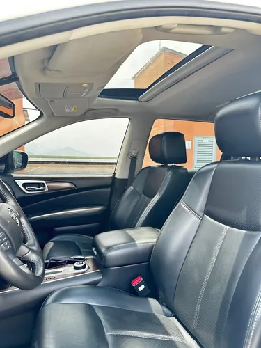 Nissan Pathfinder 3.5 R52 Exclusive
