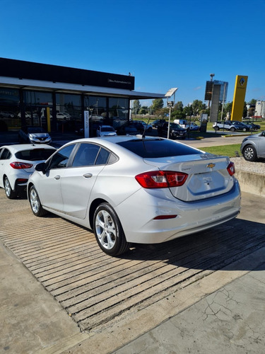 Imagen 8 de 17 de Nuevo Cruze Lt Automatico 4p 1.4 Turbo