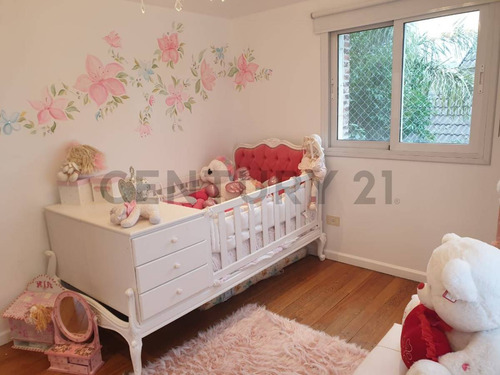 Amplia Casa 3 Dor Con Pileta Y Jardín En Barrancas San José