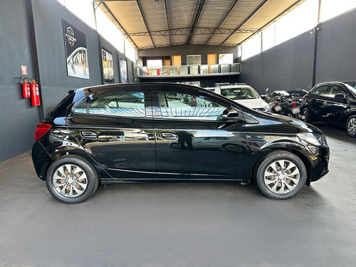 Chevrolet Onix 1.0 JOY PLUS BLACK 8V