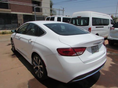 Imagen 4 de 15 de Chrysler 200c 2016