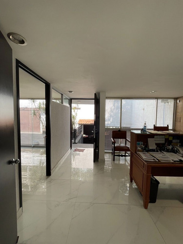 Casa Para Oficinas Con Uso De Suelo S