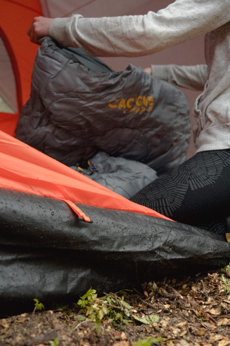 Imagen 9 de 10 de Bolsa De Dormir Cacique Camper 400 Liviana - Frío 0°c