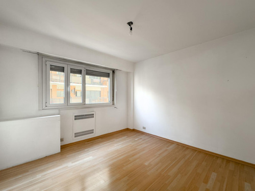 Amplisimo Departamento Refaccionado En Venta Con Cochera - Recoleta